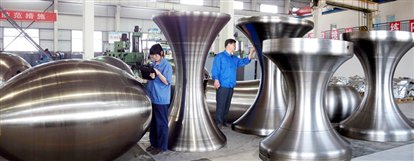 E:公司图片资料2.6.25研发中心展室2.7.6展板设计素材8焊管辊大型ERW焊管轧辊1000.jpg